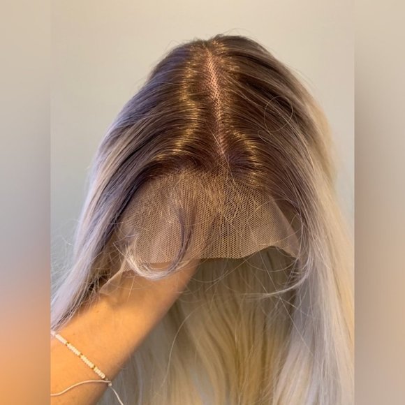 INH blonde rooted synthetic 22” barbie costume halloween wig - Picture 5 of 7